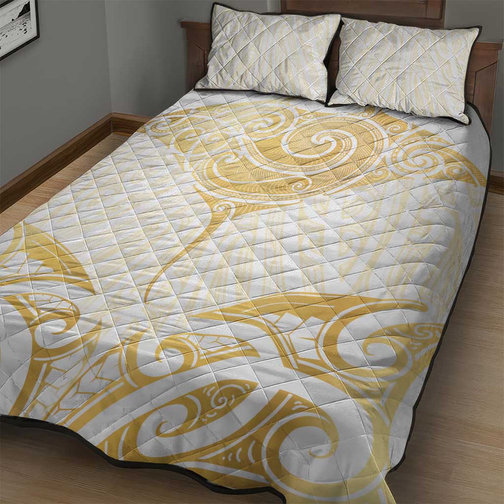 Gold White New Zealand Manta Ray Quilt Bed Set Aotearoa Maori Haehae - Polynesian Pride