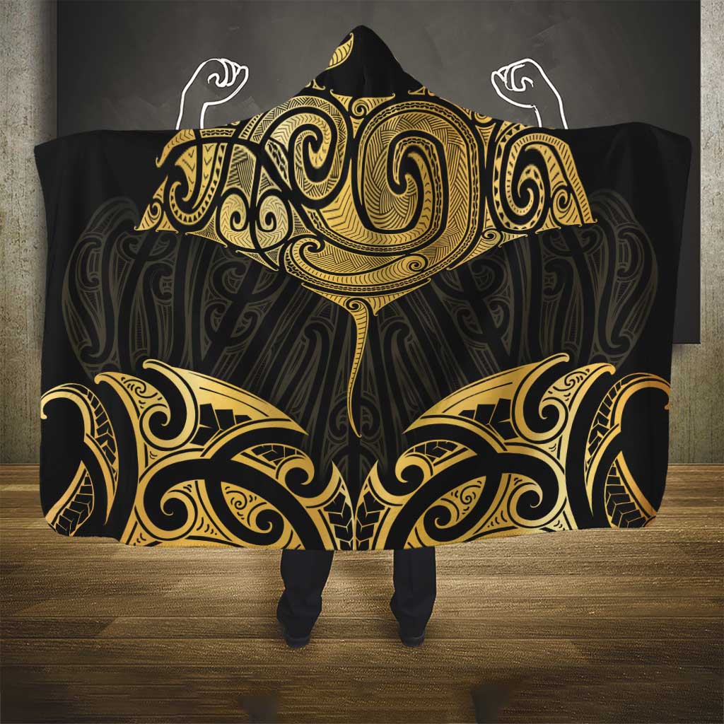 Gold Black New Zealand Manta Ray Hooded Blanket Aotearoa Maori Haehae - Polynesian Pride