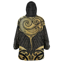 Gold Black New Zealand Manta Ray Wearable Blanket Hoodie Aotearoa Maori Haehae - Polynesian Pride