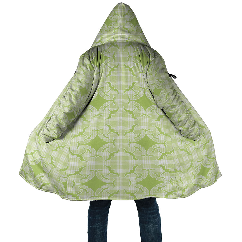 Omaomao Hawaii Iwa Bird Palaka Motifs Cloak