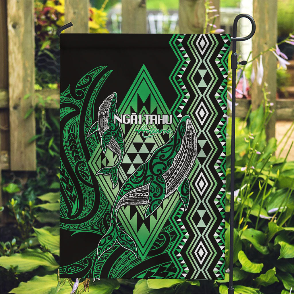 Aotearoa Iwi Ngai Tahu Garden Flag NZ Maori Humpback Whale Taniko Motifs LT14 Garden Flag Green - Polynesian Pride