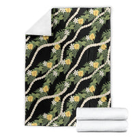 Hawaiian Pikake Maile Lei Blanket Tiare Hibiscus Kalo Palapalai Leaf Black
