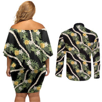 Hawaiian Pikake Maile Lei Couples Matching Off Shoulder Short Dress and Long Sleeve Button Shirt Tiare Hibiscus Kalo Palapalai Leaf Black LT19 - Polynesian Pride