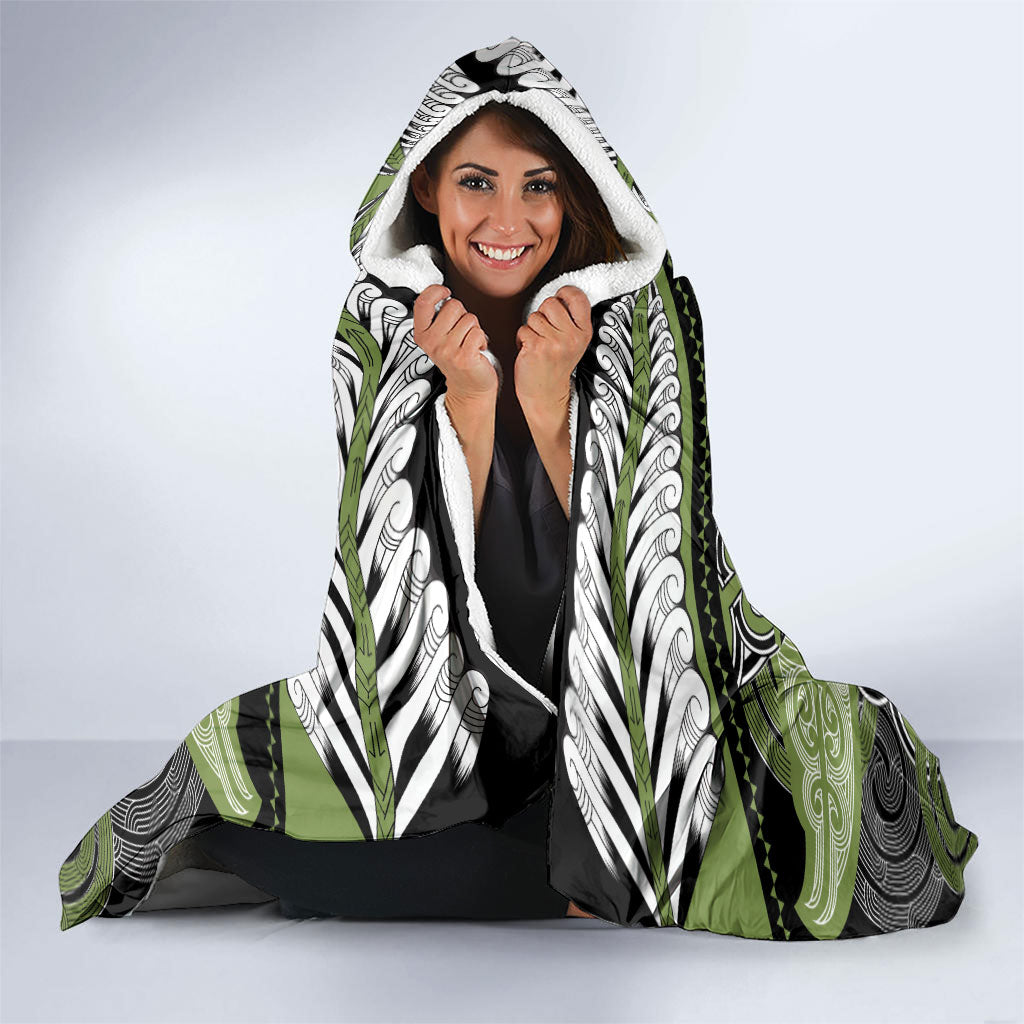 Aotearoa Iwi Whakatohea Hooded Blanket Maori Kowhaiwhai Pattern