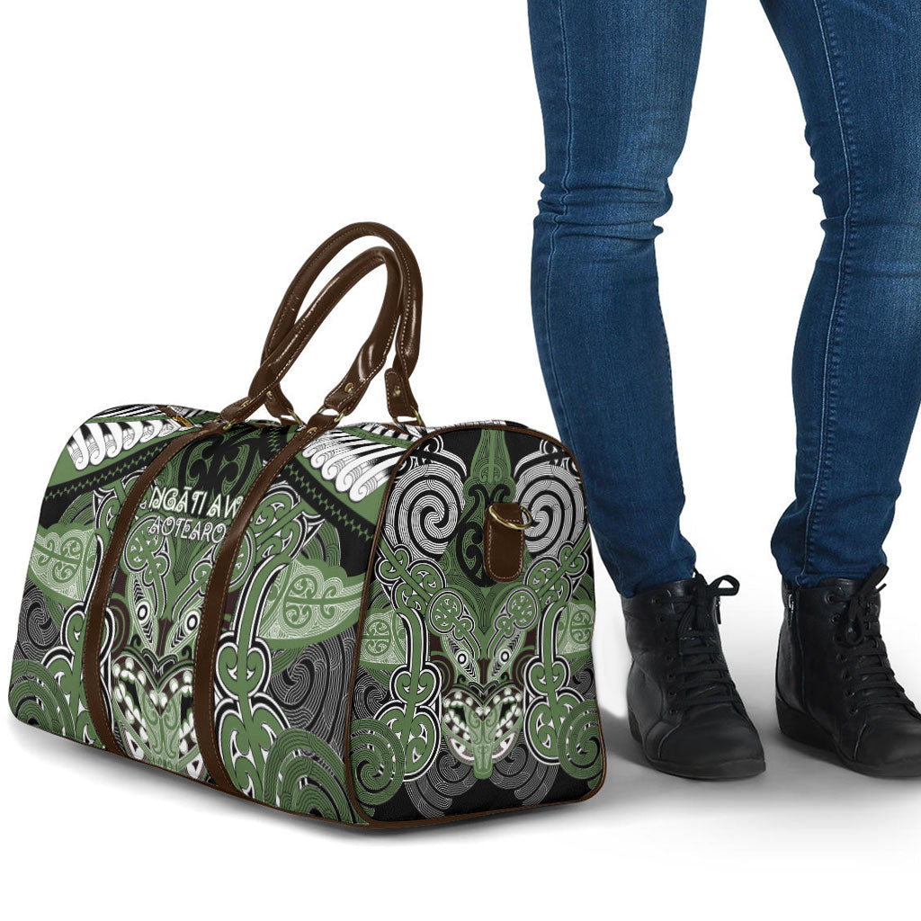 Aotearoa Iwi Ngati Awa Travel Bag Maori Kowhaiwhai Pattern