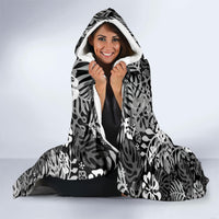 Black Aloha Hawaiian Hooded Blanket Monstera Hibiscus Tropical Pattern