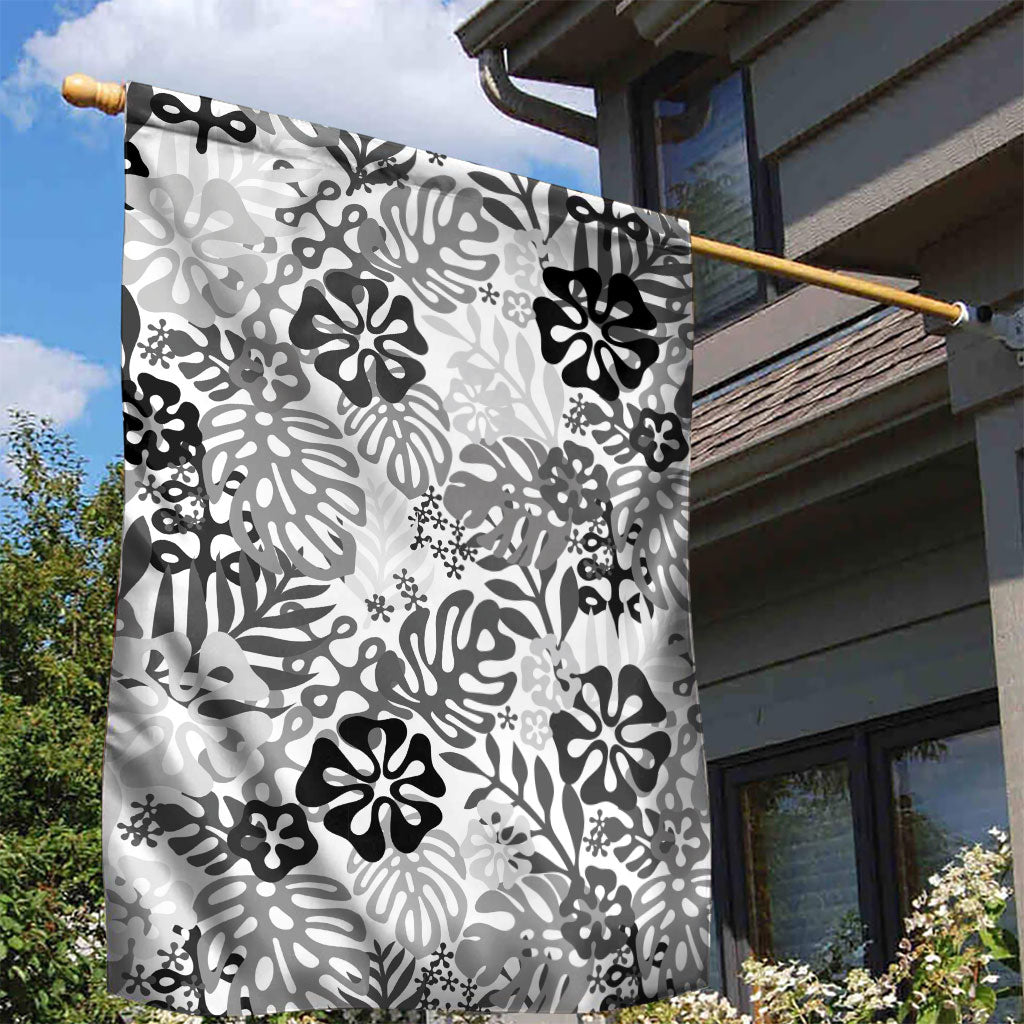 White Aloha Hawaiian Garden Flag Monstera Hibiscus Tropical Pattern