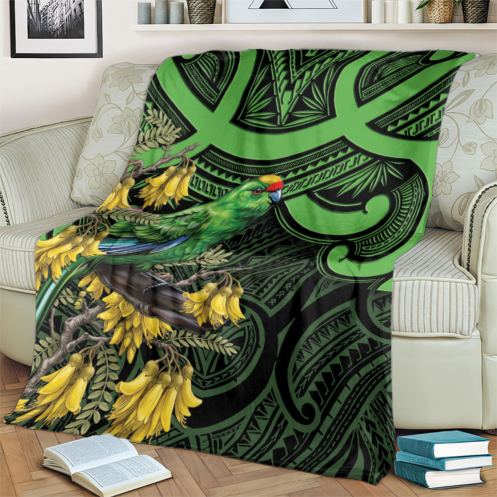 New Zealand Parakeet Bird Blanket Maori Kakariki Kowhai Maori Pattern