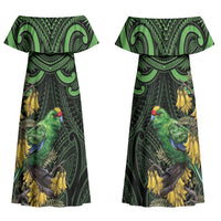 New Zealand Parakeet Bird Couples Matching Off Shoulder Maxi Dress and Hawaiian Shirt Maori Kakariki Kowhai Maori Pattern