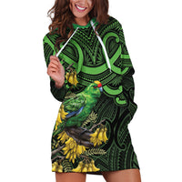 New Zealand Parakeet Bird Hoodie Dress Maori Kakariki Kowhai Maori Pattern