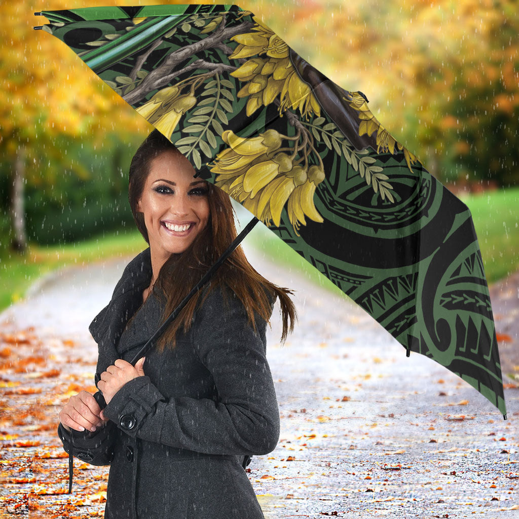 New Zealand Parakeet Bird Umbrella Maori Kakariki Kowhai Maori Pattern