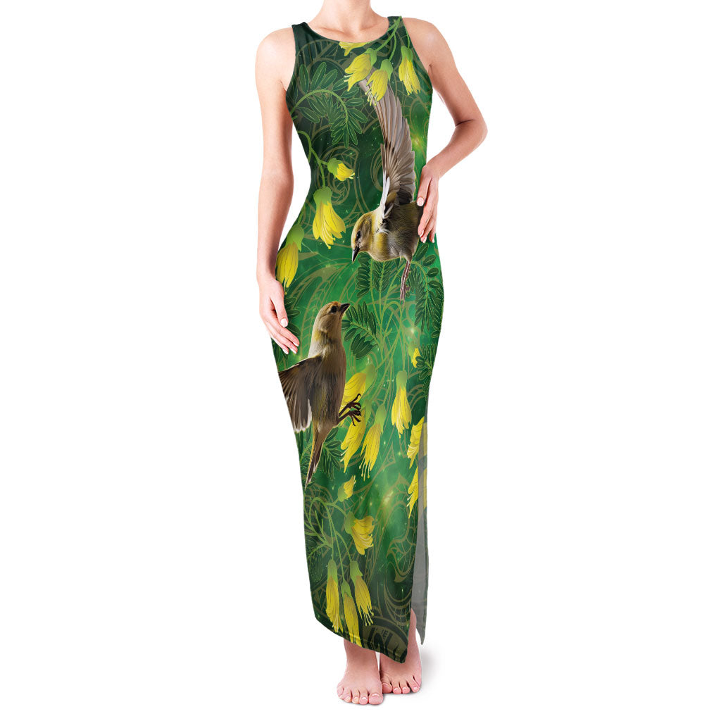 Bellbird New Zealand Personalised Family Matching Tank Maxi Dress and Hawaiian Shirt Kowhai Flower Maori Pattern LT22 Mom's Dress Green - Polynesian Pride