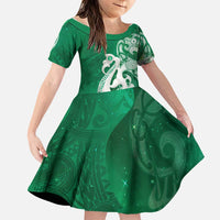 New Zealand Matariki Family Matching Off Shoulder Maxi Dress and Hawaiian Shirt Maori Manaia Galaxy Silver Fern Green Color LT22 Daughter's Dress Green - Polynesian Pride