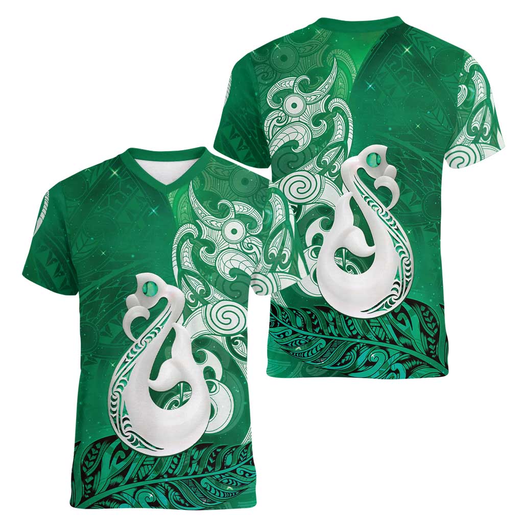 New Zealand Matariki Women V-Neck T-Shirt Maori Manaia Galaxy Silver Fern Green Color LT22 - Polynesian Pride