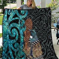 New Zealand Tui Bird Wahaika Quilt Maori Weapon Paua Shell Koru Pattern LT22 Black - Polynesian Pride