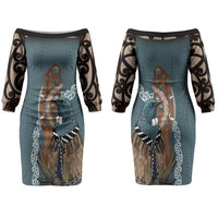 New Zealand Tui Bird Maripi Family Matching Off The Shoulder Long Sleeve Dress and Hawaiian Shirt Maori Weapon Kowhaiwhai Pattern LT22 Mom's Dress Slate Blue - Polynesian Pride