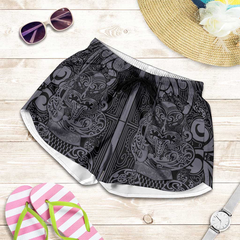 New Zealand Taiaha Maori Shorts for Women Minimalist Silver Fern All Black LT9 Black - Polynesian Pride