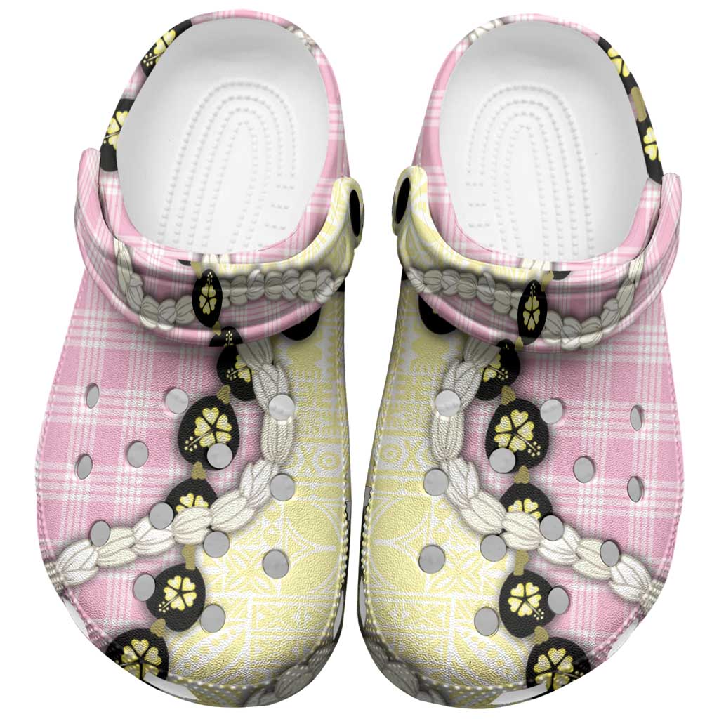 Pink Palaka Hawaii Clogs Shoes Kukui Nut Pikake Lei Hawaiian Tapa Pattern - Polynesian Pride