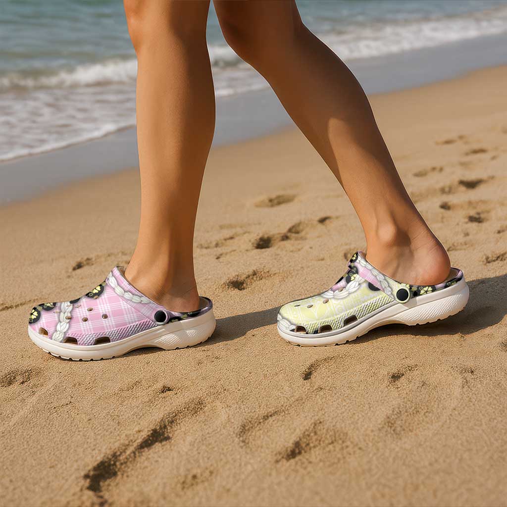 Pink Palaka Hawaii Clogs Shoes Kukui Nut Pikake Lei Hawaiian Tapa Pattern - Polynesian Pride