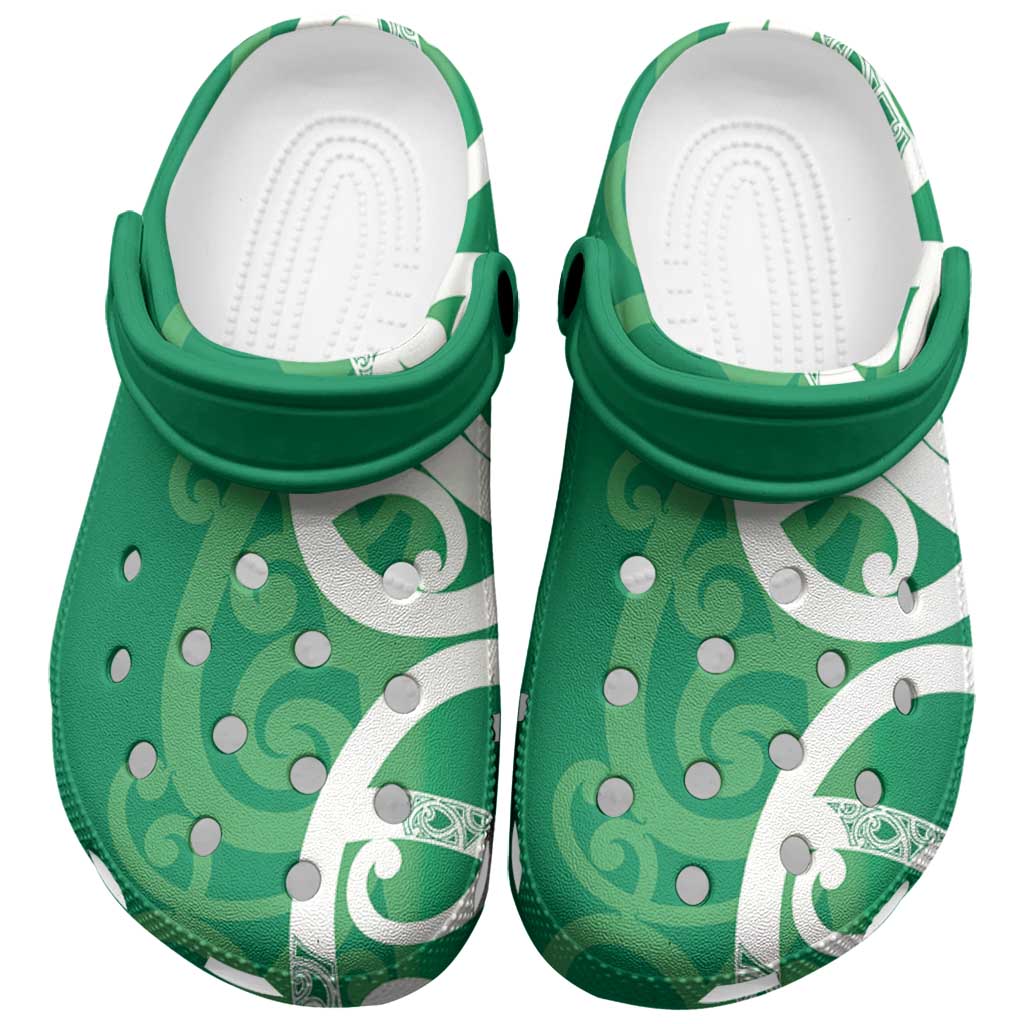 Pounamu Green Maori Clogs Shoes Koru Kowhaiwhai