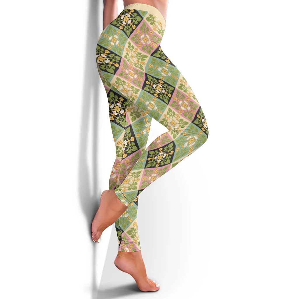 Seamless Pattern Puakenikeni and Kalo Leggings - Polynesian Pride