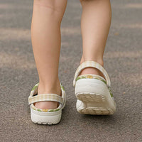 Squares Puakenikeni and Kalo Clogs Shoes Beige Palaka Hawaiian Quilt Pattern - Polynesian Pride