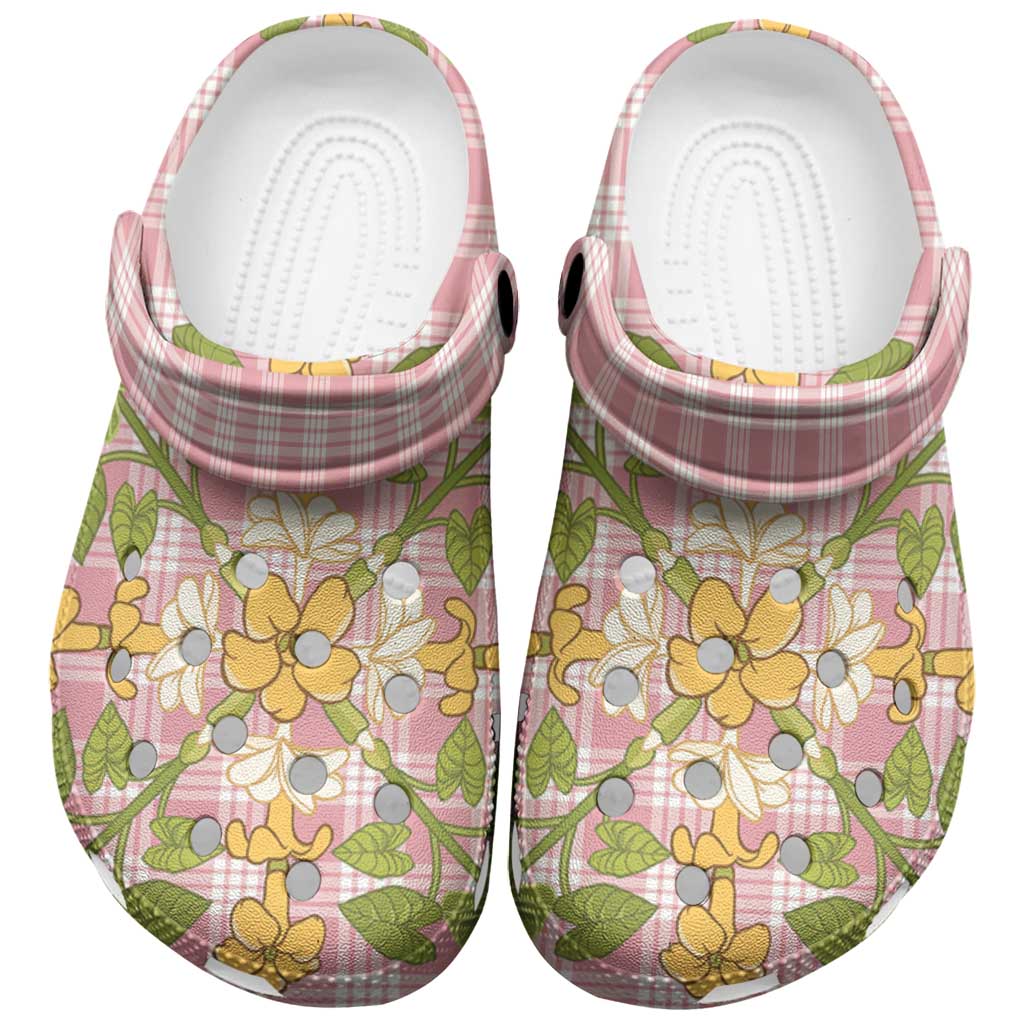 Squares Puakenikeni and Kalo Clogs Shoes Pink Palaka Hawaiian Quilt Pattern - Polynesian Pride