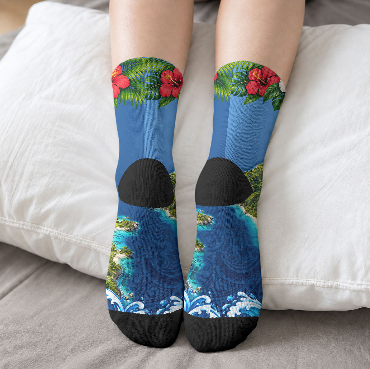 Guam Tropical Island Crew Socks Hibiscus Floral Ocean Waves TS04 - Polynesian Pride