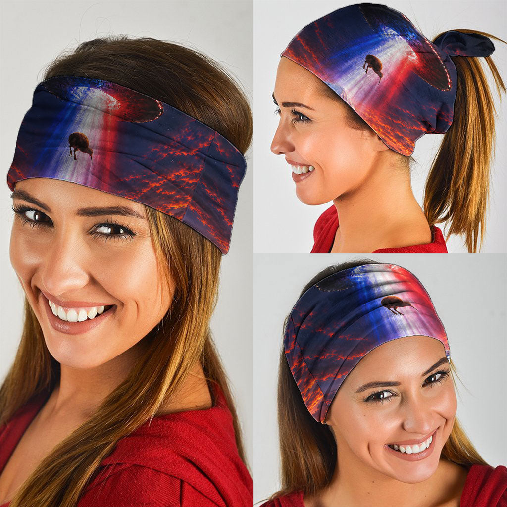 New Zealand Aotearoa Kiwi UFO Neck Gaiter Sci-Fi Galaxy Sunset Sky Tower And Mountain