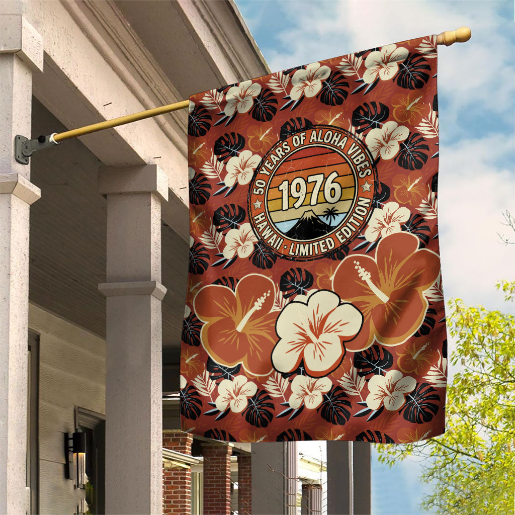 Hawaii 50th Birthday Garden Flag Vintage 1976 Limited Edition Floral Surfboard Aloha Vibes TS04 House Flag Orange Brown - Polynesian Pride