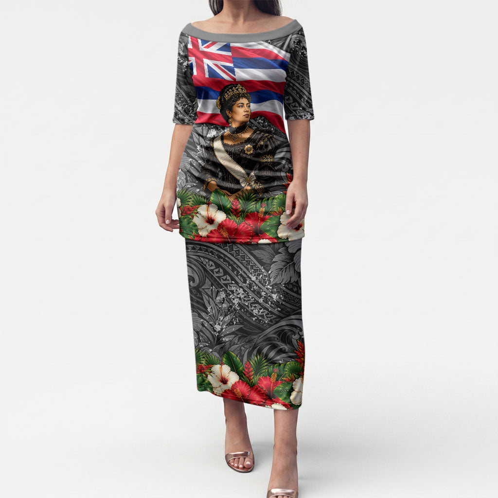 Queen Liliuokalani Hawaiian Flag Puletasi Polynesian Tribal Pattern And Tropical Hibiscus TS04 Long Dress Grey Red - Polynesian Pride