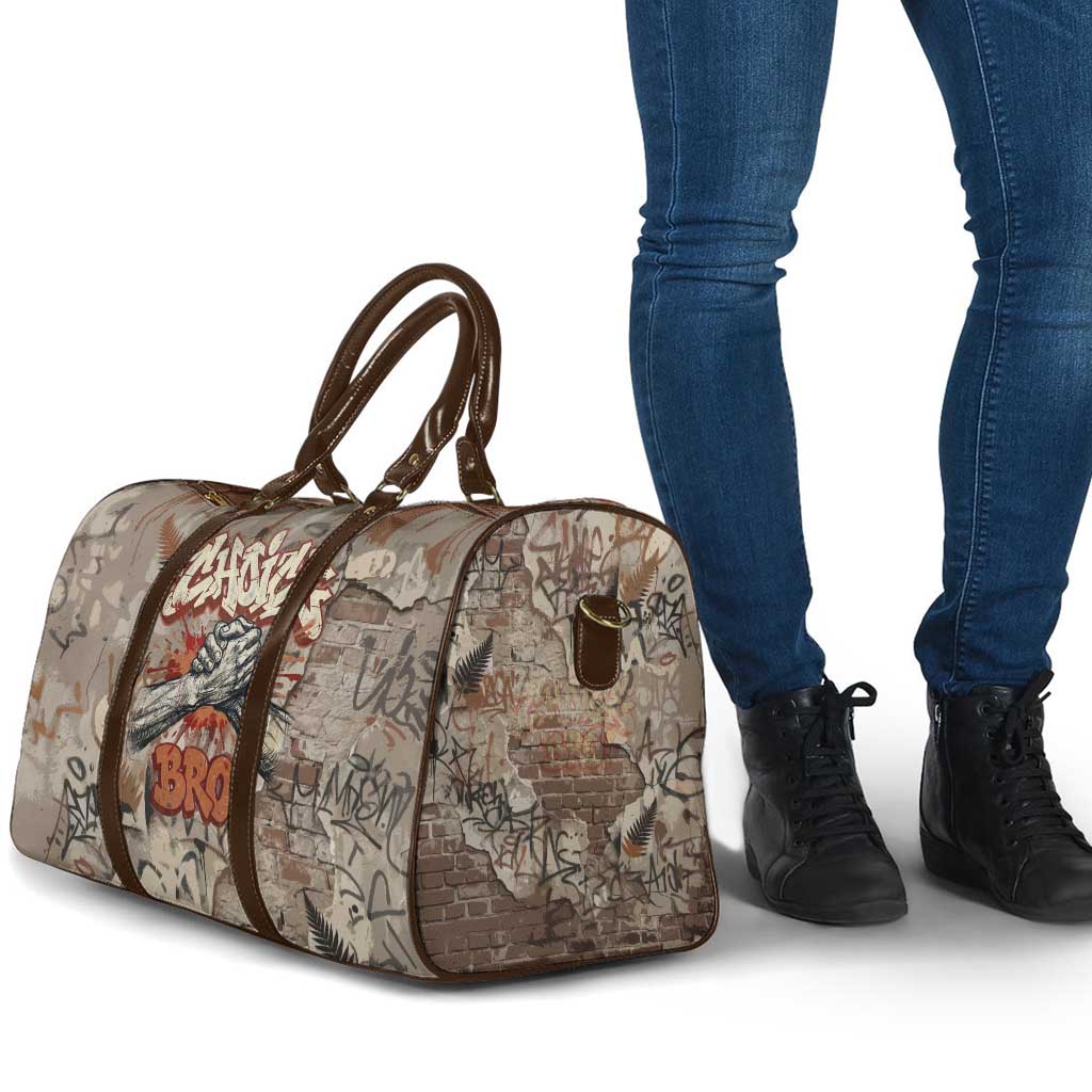 Choice Bro Graffiti Handshake Travel Bag New Zealand Slang Fern Brick Wall and Urban Street Art TS04 - Polynesian Pride