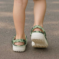 Vesuvian Green Aloha Hawaii Hibiscus Orchid Seamless Clogs Shoes