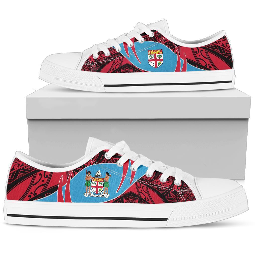 Fiji Low Top Shoe - Symmetrical Lines - Polynesian Pride
