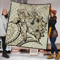 Hawaiian - Hawaii Turtle Hibiscus Polynesian Vintage Premium Quilts - Beige - AH - Polynesian Pride