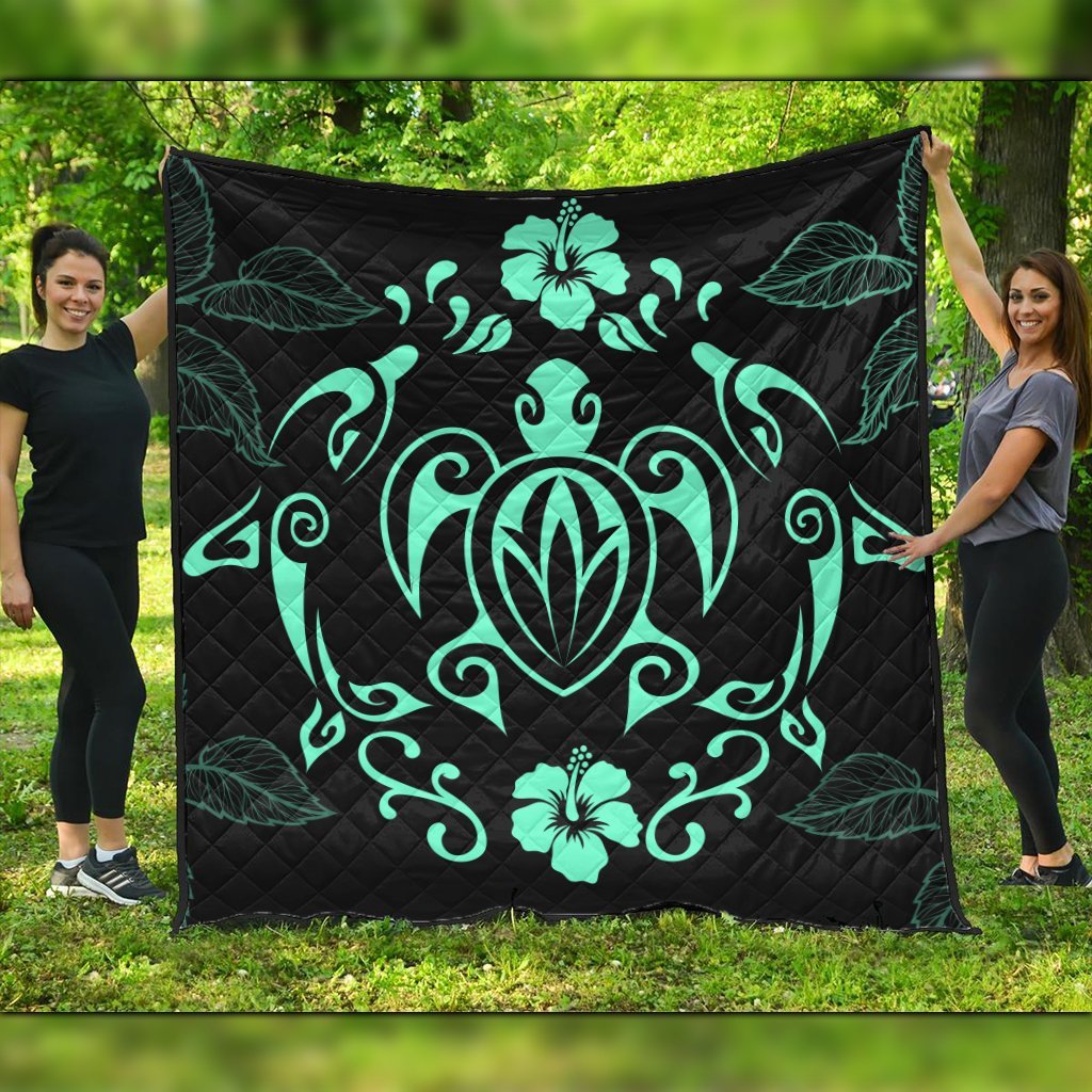 Hawaii Honu Turtle Dolphin With Plumeria Premium Quilts - AH Black - Polynesian Pride