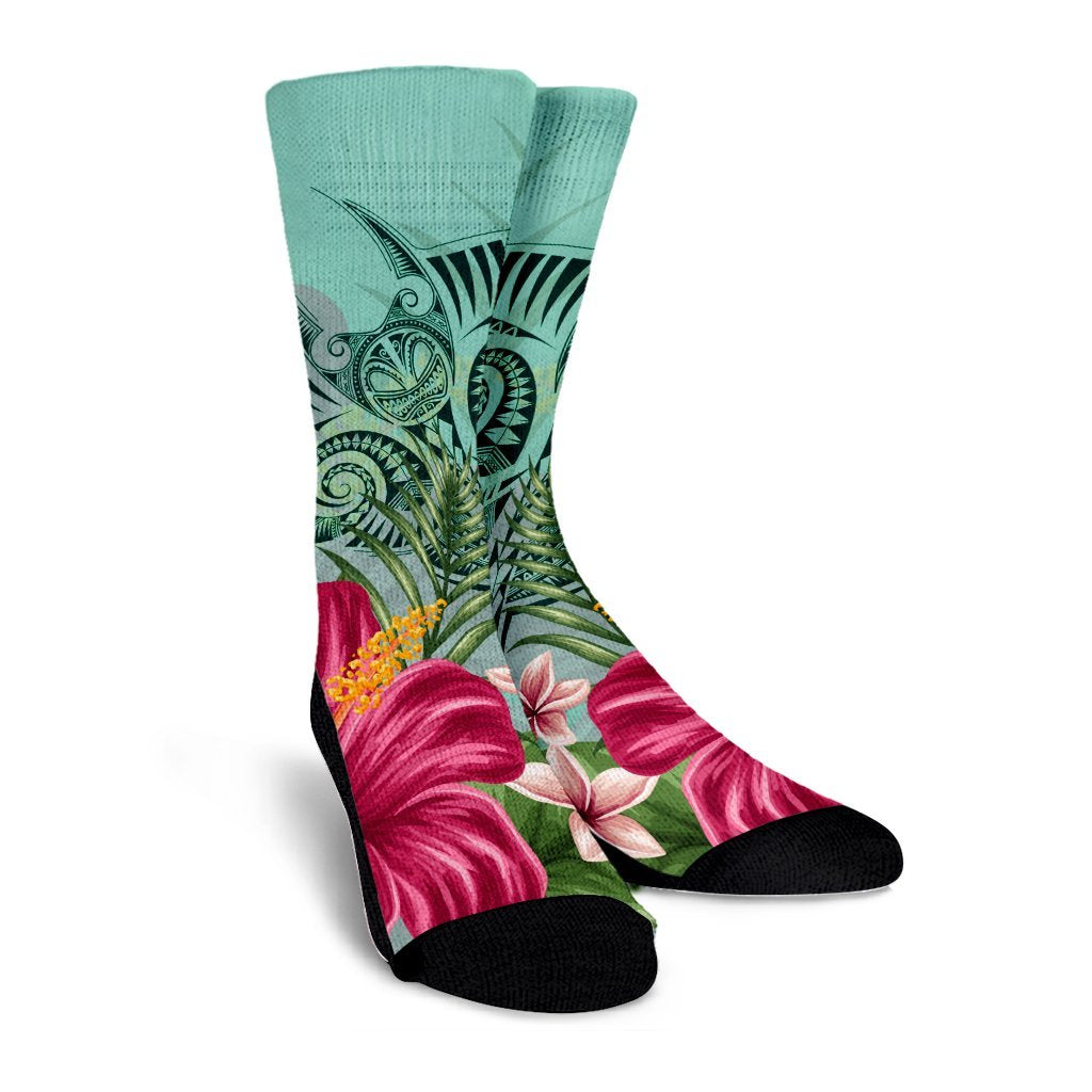Hawaii Manta Ray Tropical Hibiscus Plumeria Crew Socks - AH - Polynesian Pride