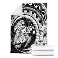 Hawaiian Kanaka Honu Map Hibiscus Globular Polynesian Premium Blankets - AH - Polynesian Pride