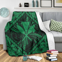 Hawaiian Map Kanaka Hibiscus Green Polynesian Premium Blankets - AH - Polynesian Pride