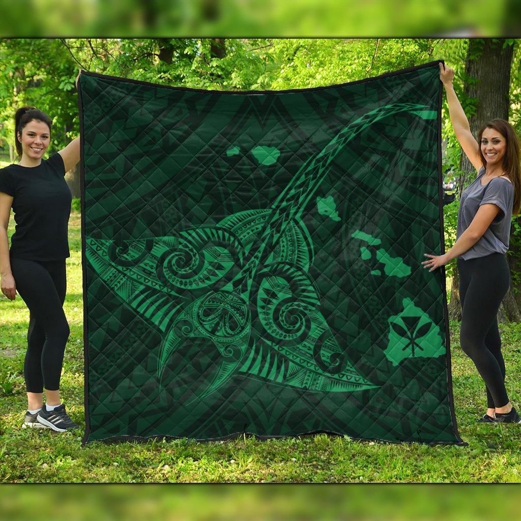 Hawaiian Map Kanaka Manta Ray Polynesian Premium Quilts Green - AH Black - Polynesian Pride