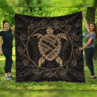 Hawaiian Map Turtle Wave Polynesian Premium Quilts Gold - AH Black - Polynesian Pride
