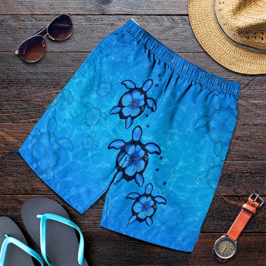 Hawaiian Turtle Swim In The OCean With Hibiscus Polynesian Men's Shorts - AH Art - Polynesian Pride