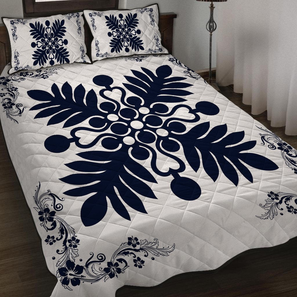 Hawaiian Quilt Maui Plant And Hibiscus Pattern Quilt Bed Set - Indigo White - AH - Polynesian Pride