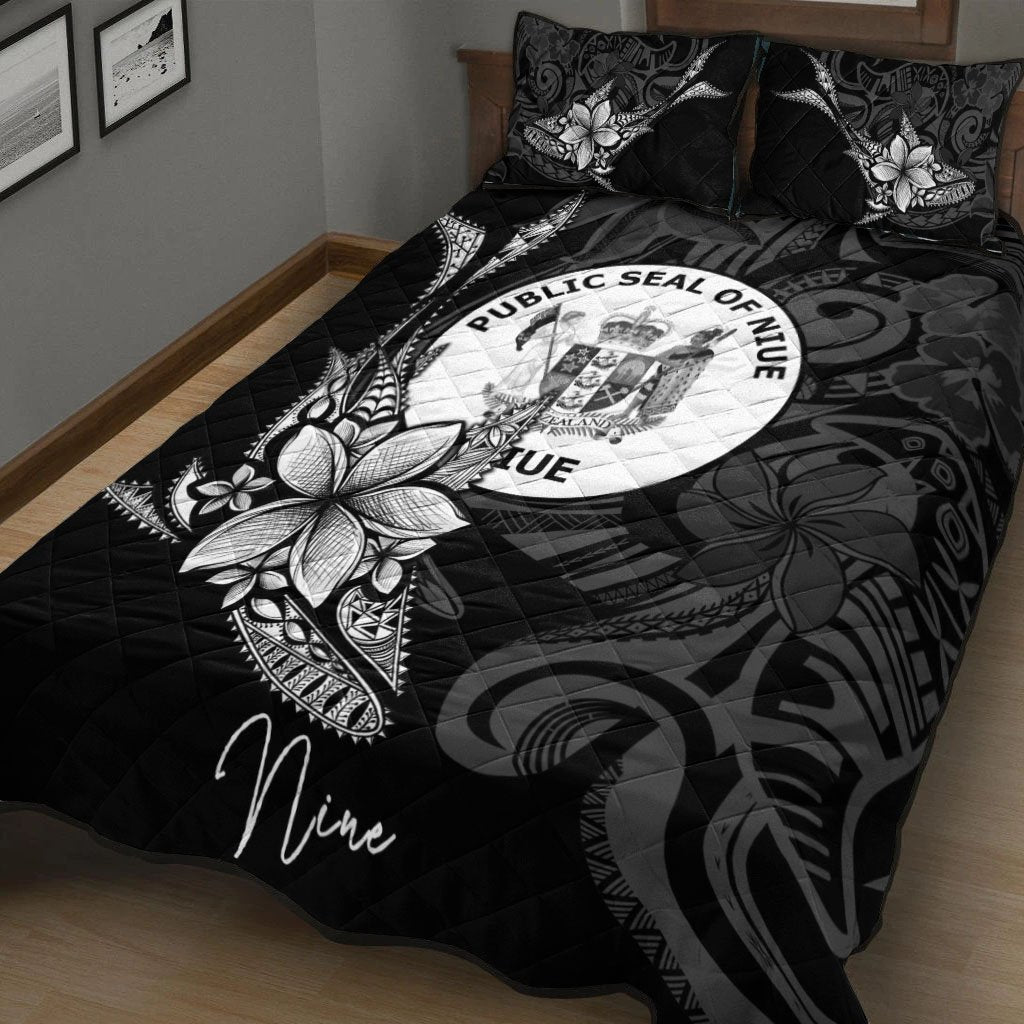 Niue Quilt Bed Set - Fish With Plumeria Flowers Style Black - Polynesian Pride