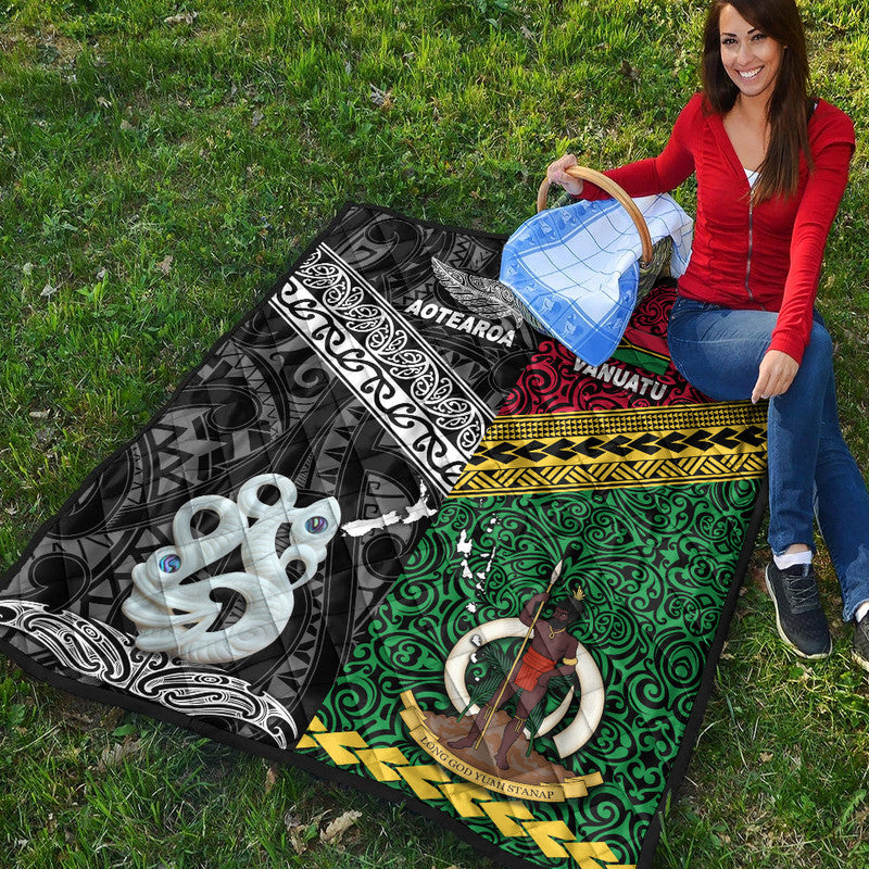 New Zealand And Vanuatu Premium Quilt Together - Black LT8 - Polynesian Pride