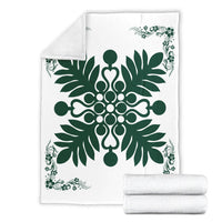 Hawaiian Quilt Maui Plant And Hibiscus Premium Blanket - Sacramento White - AH - Polynesian Pride