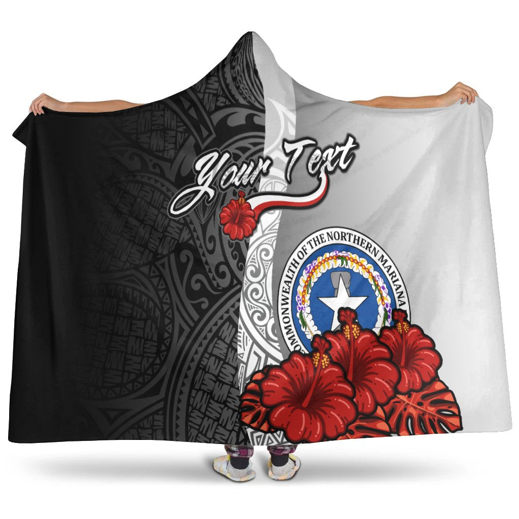 Northern Mariana Islands Polynesian Custom Personalised Hooded Blanket - Coat Of Arm With Hibiscus White Hooded Blanket White - Polynesian Pride