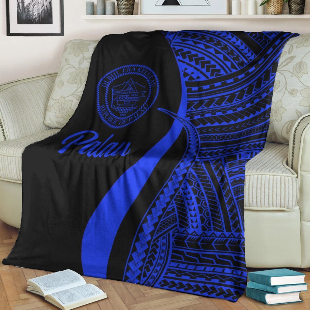 Palau Premium Blanket - Blue Polynesian Tentacle Tribal Pattern Crest - Polynesian Pride