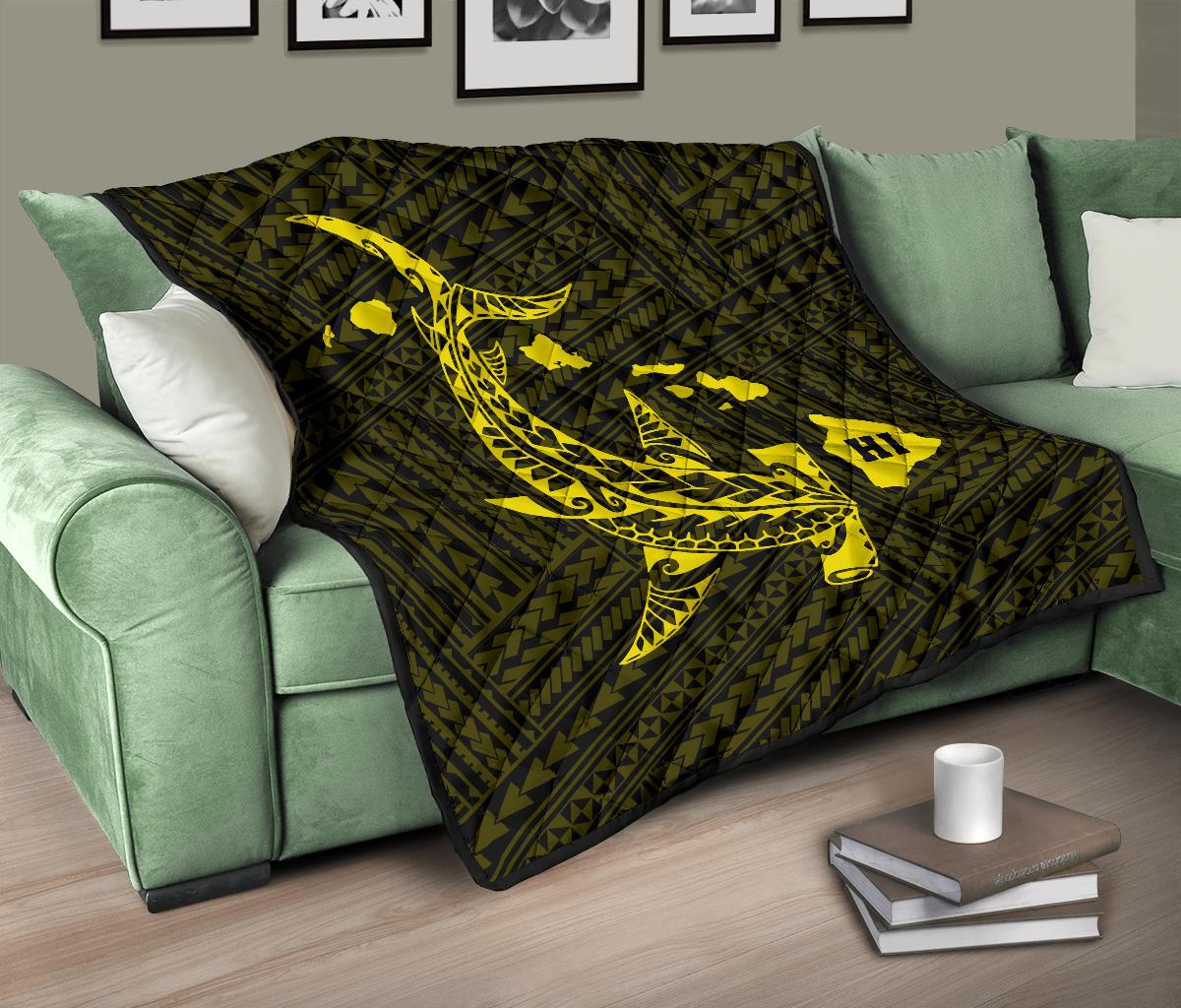 Hawaii Shark Yellow Polynesian Premium Quilt - Polynesian Pride
