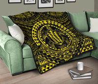 Hawaiian Kakau Honu Arc Yellow Polynesian Premium Quilt - Polynesian Pride